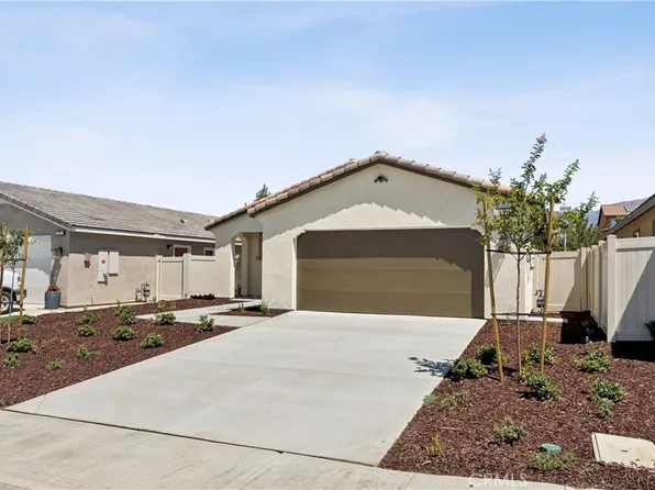1586 Park Village Dr, Beaumont, CA 92223