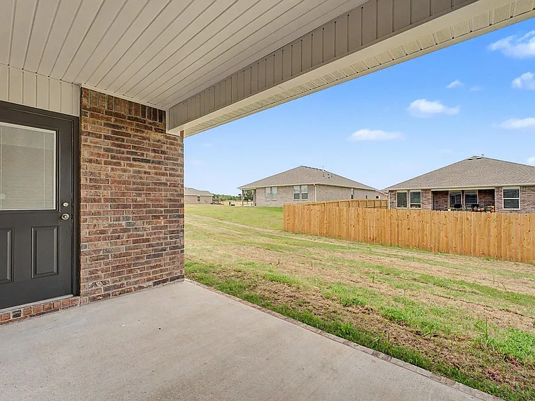 3070 Rosalee Ln — Photo 20