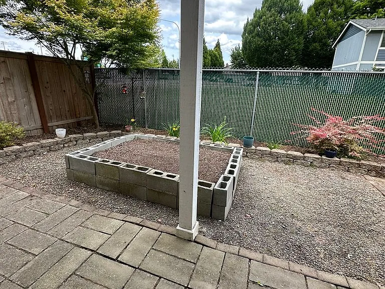 5705 Graham Ave #B — Photo 3