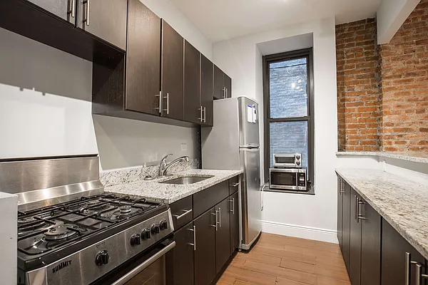 Rented by Nooklyn NYC LLC | media 35