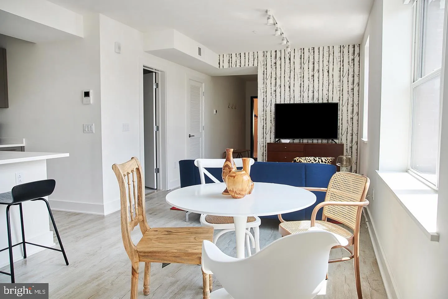 1 bed, 1.0 bath, 442 sqft, $2,100 — Photo 1