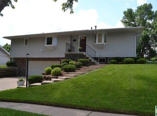 3731 Mohave Dr, Sioux City, IA 51104