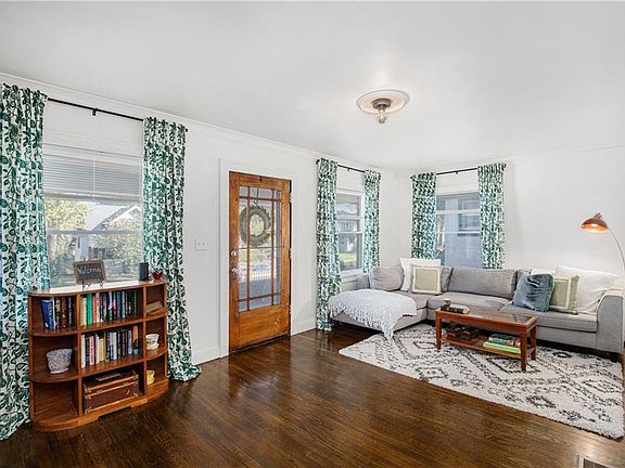 3rd image of 5526 Lydia Ave