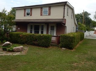 747 Hollywood Ave, Sheffield Lake, OH