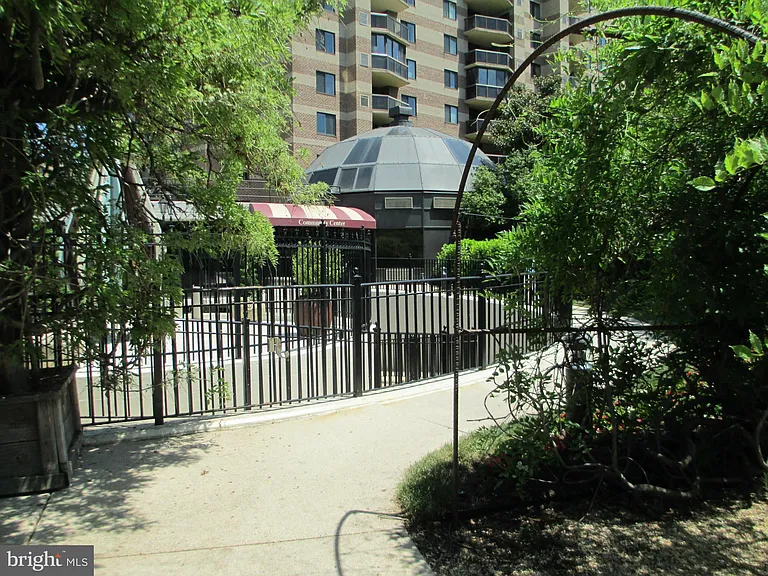 8360 Greensboro Dr #208 — Photo 46