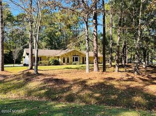 42 Pinewood Dr, Carolina Shor, NC 28467