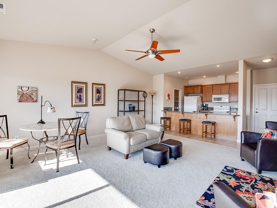 Condominiums Cherry Lane Condominiums 1601 Maiden Ln Wenatchee WA