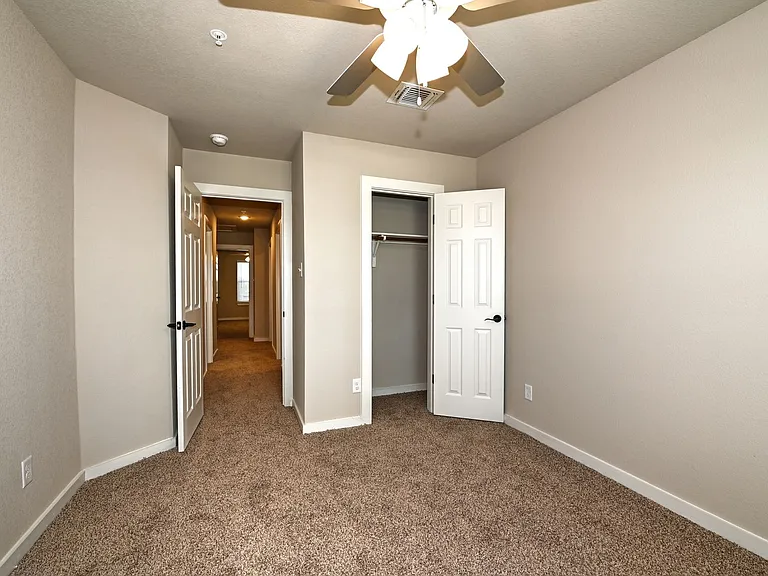 11318 Clearmine St — Photo 92