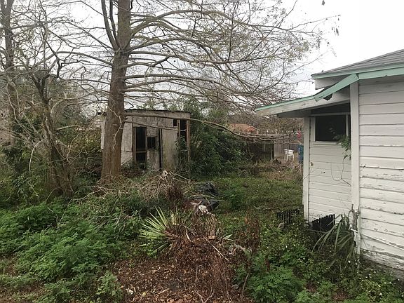 4th image of 2340 Broadway St