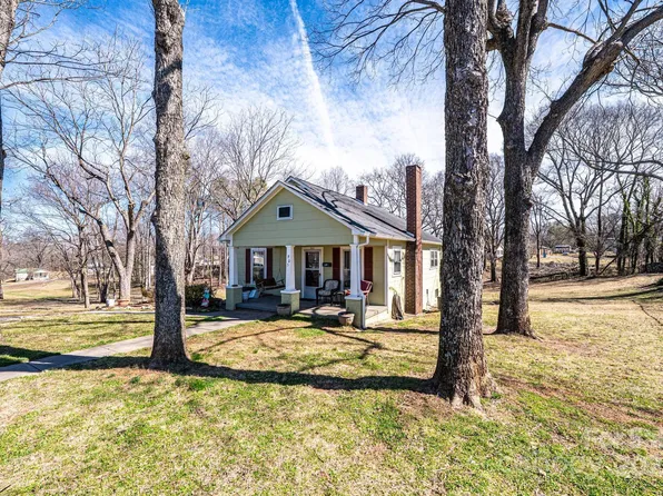 905 Orchard St SW, Valdese, NC 28690