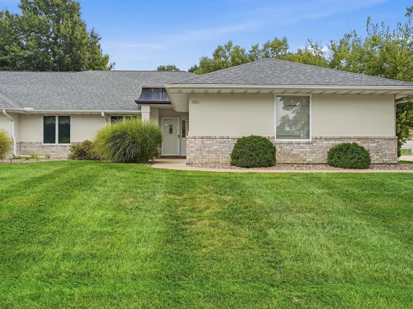 3811 Hallbrook Ct, Columbia, MO 65203