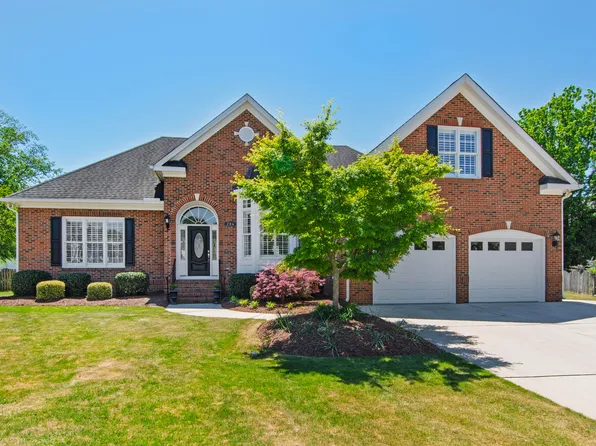 204 Temple Gate Dr, Cary, NC 27518