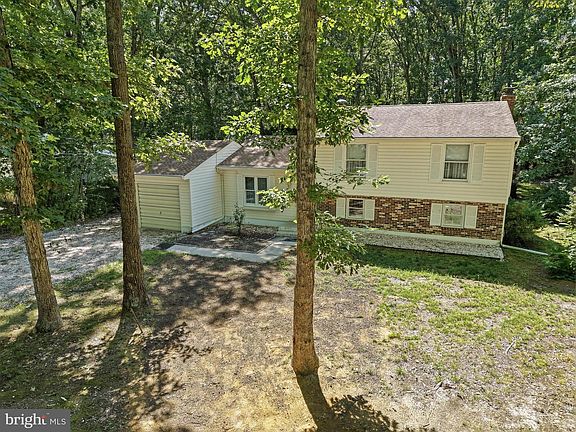 4th image of 1329 Sunset Ave