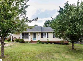6 Sunrise Dr, Taylors, SC 29687
