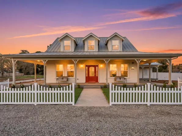 25265 Carlsbad Ave, Davis, CA 95616