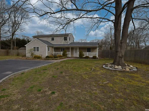 115 Patchogue Avenue, Mastic, NY 11950