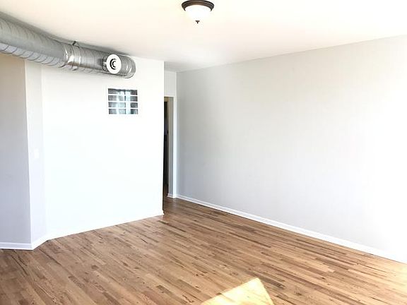 5th image of 7606 N Paulina St APT 306