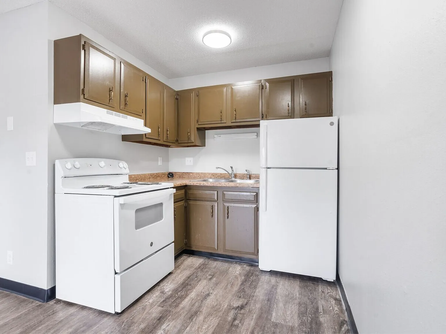 Breckenridge Davenport Apartments — Photo 4