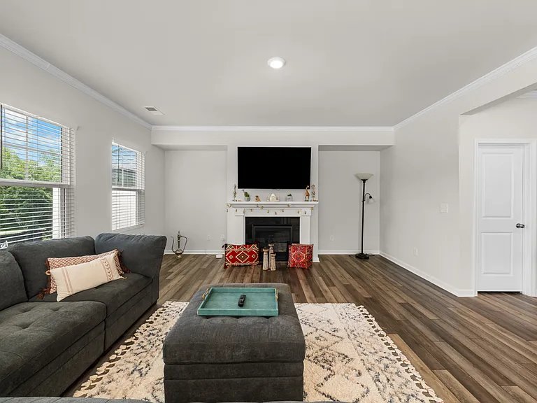 3021 Montlawn Pl — Photo 19