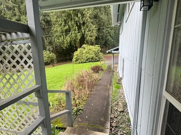34373 Hankey Rd, Saint Helens, OR 97051