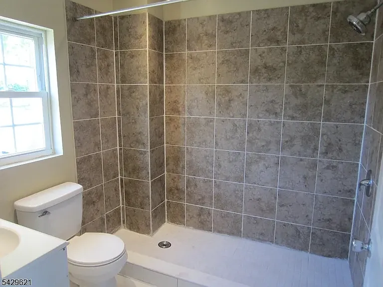279 Oregon St — Photo 11