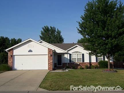 Front of the house
						:
						Roof-2010