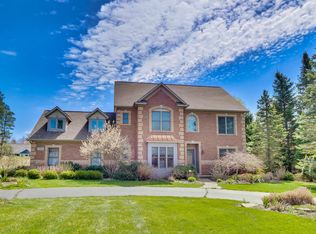 2948 Brookwind Dr, Holland, MI 49424