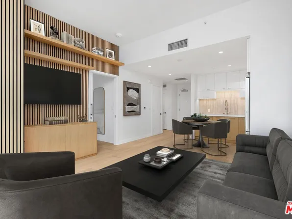 400 S Broadway Ave #1021, Los Angeles, CA 90013