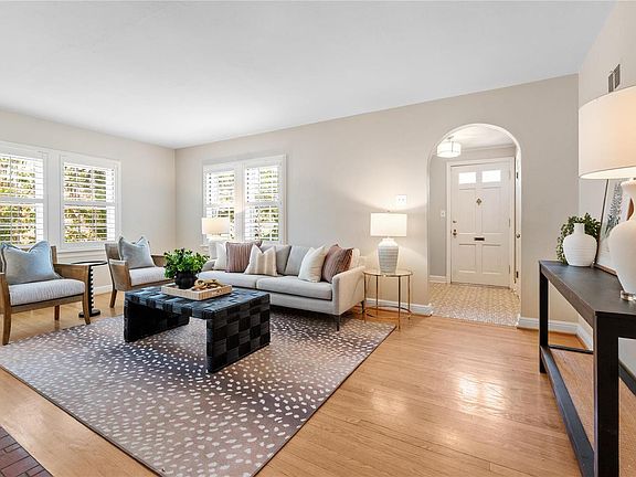 5th image of 308 E Bodley Ave