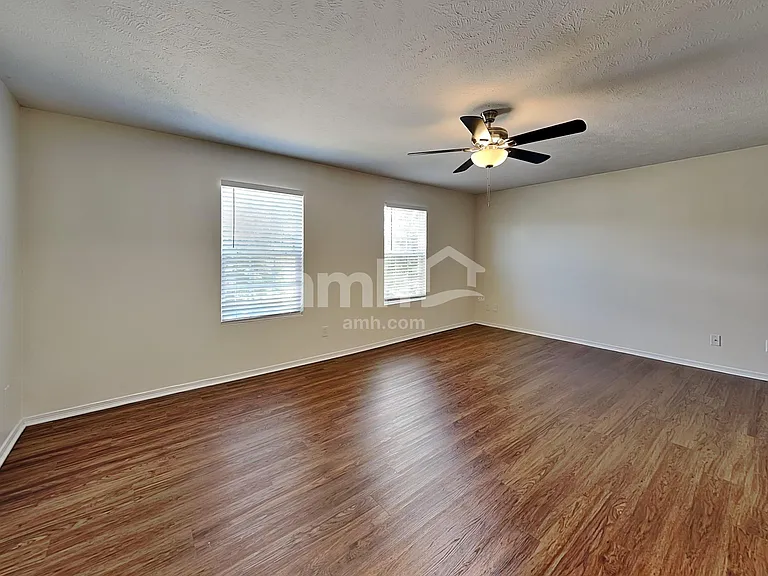 5209 Sunsail Dr — Photo 9