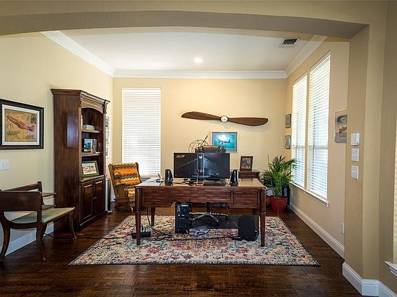 4th image of 6813 Ravenwood Dr