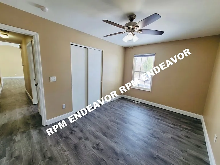 2029 Kentmore Ln — Photo 15