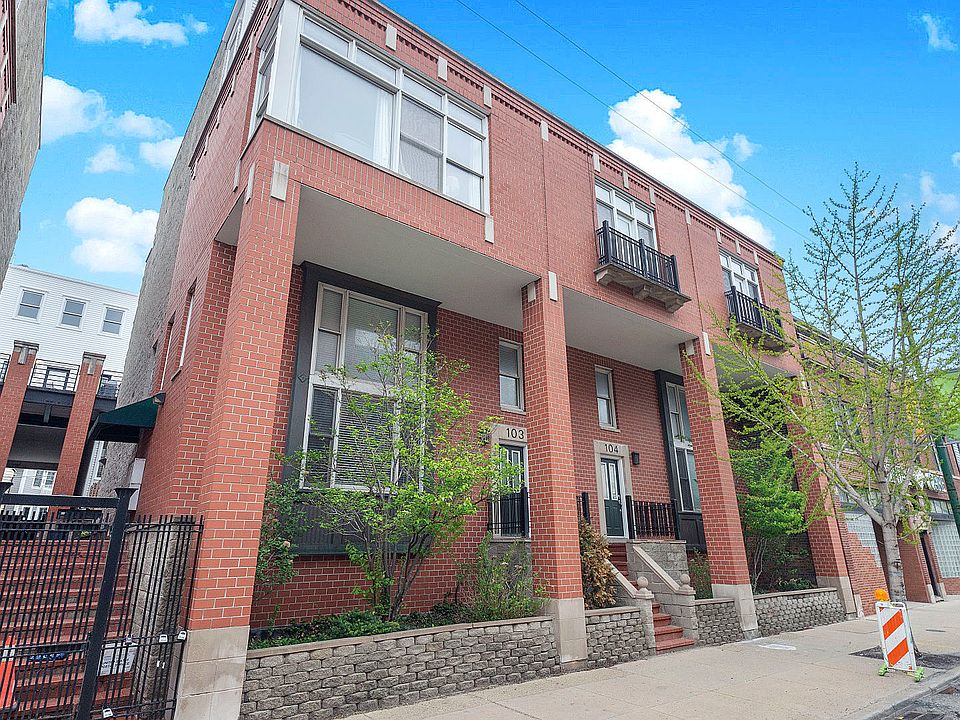 1st image of 2843 N Lincoln Ave APT 212