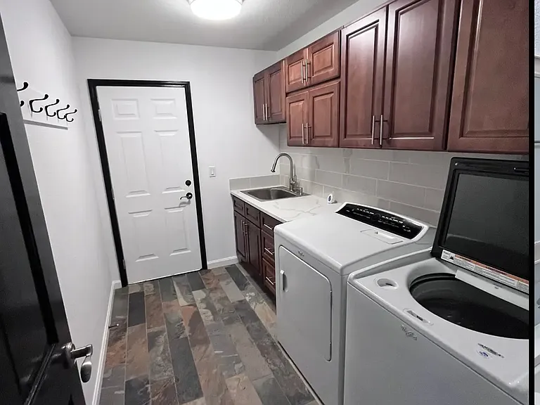 2603 S 86th Ave — Photo 23