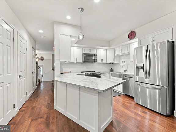 2nd image of 314 Westbriar Dr