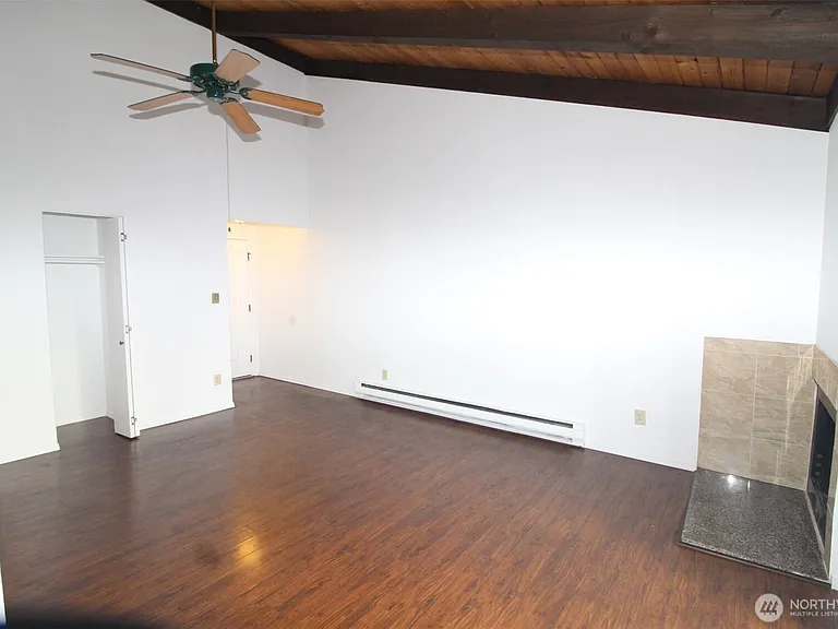 15210 Macadam Rd S #D304 — Photo 4