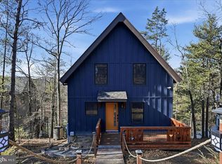 241 Sunset Cir, Cross Junction, VA 22625