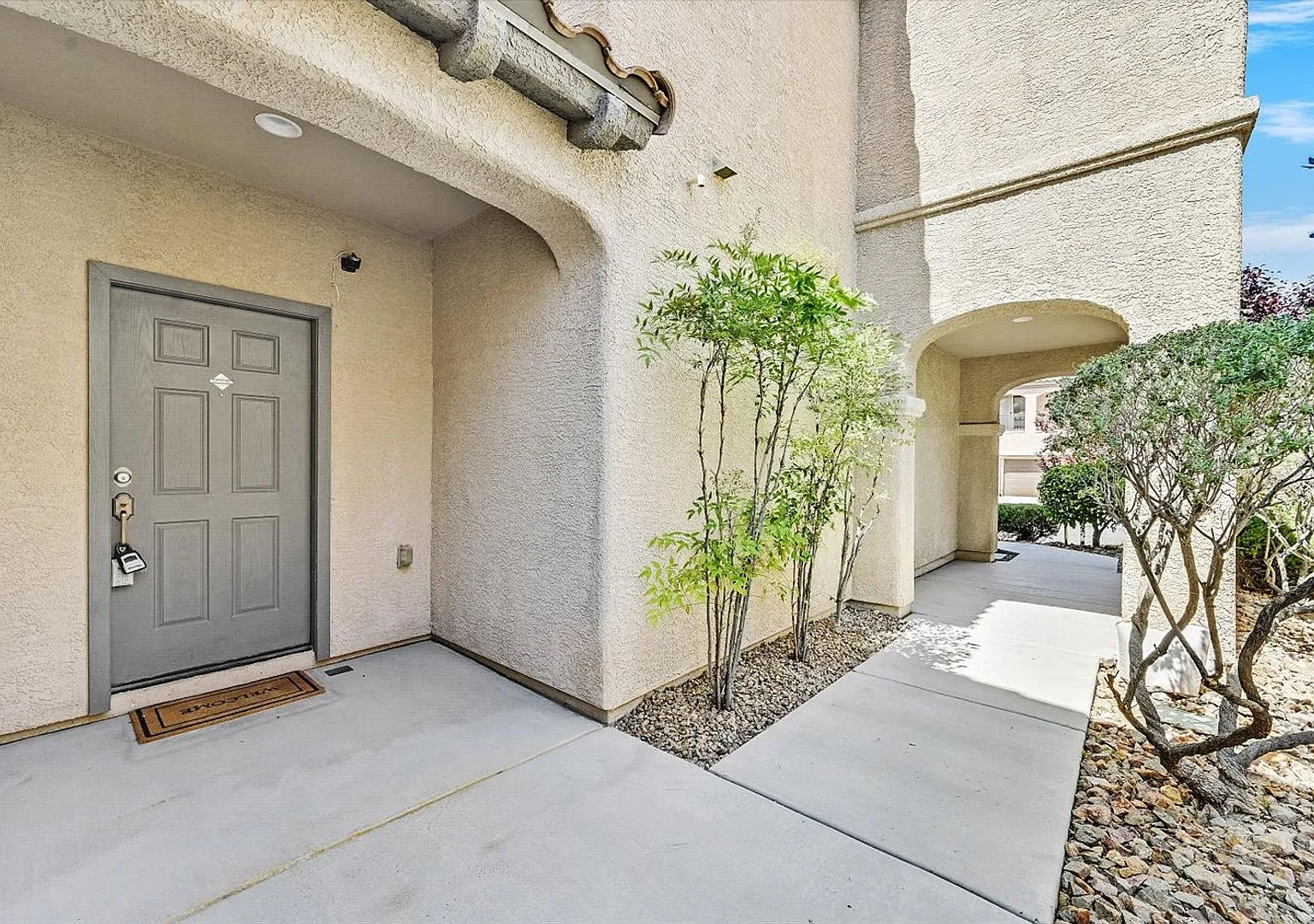 3 bedroom home with loft located in Summerlin. — Photo 2