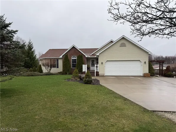 7047 Dial Rd, Carrollton, OH 44615