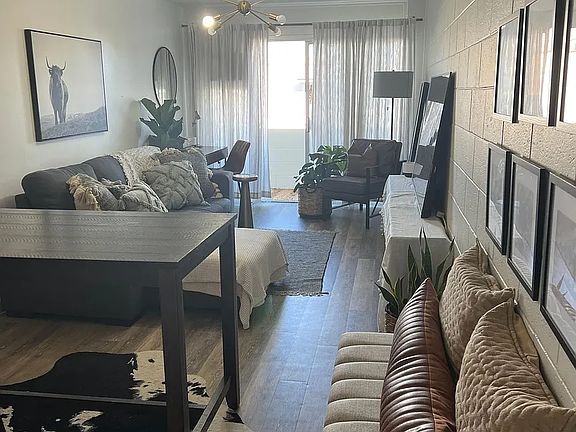 3rd image of 212 Huali St APT 204
