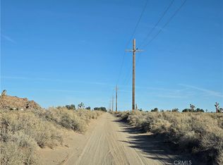 800 Desert View Rd, Lucerne Valley, CA 92356