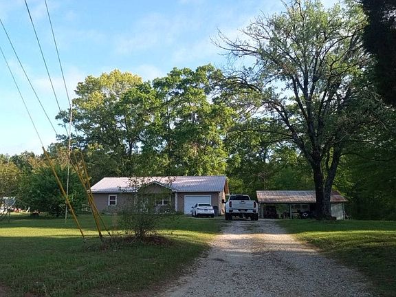 2nd image of 391 Gifford Rd