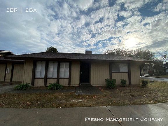 2nd image of 1510 E Hedges Ave