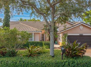 15140 SW 46th Ter, Miami, FL 33185