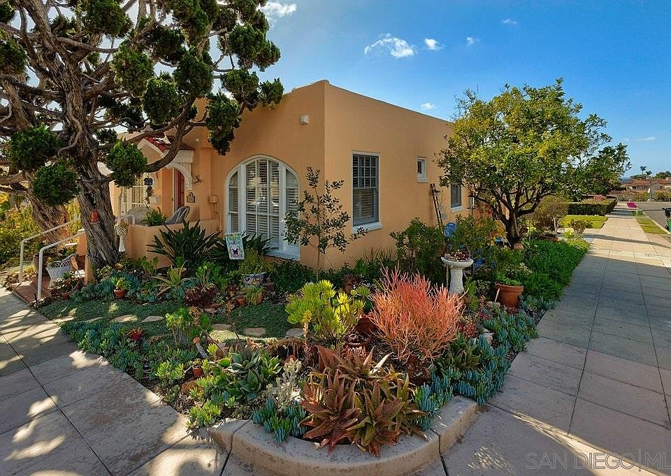 1st image of 4294 Ampudia St