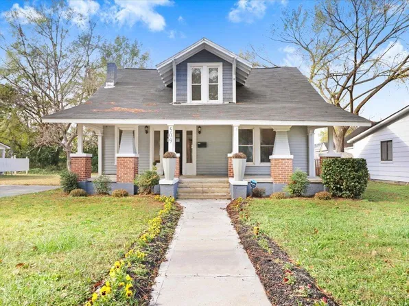 509 N Webb St, Selma, NC 27576