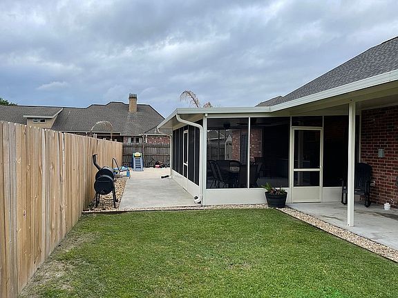 2nd image of 603 Pecan Grove Ln