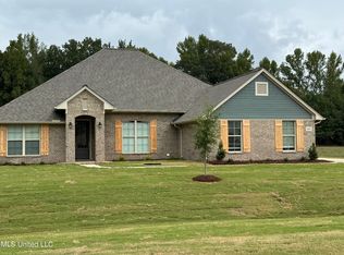 13630 Pebble Ridge Dr, Byhalia, MS 38611