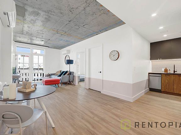4th image of 668 Bushwick Ave #517A