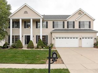 210 Knollhaven Trl, O Fallon, IL 62269